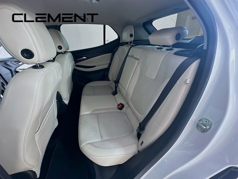 Buick Encore GX Vehicle Full-screen Gallery Image 31