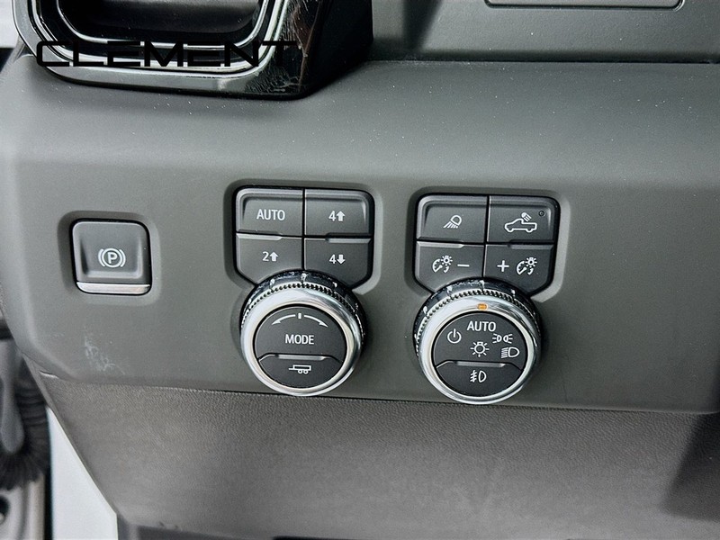 GMC Sierra 1500 Vehicle Image 14