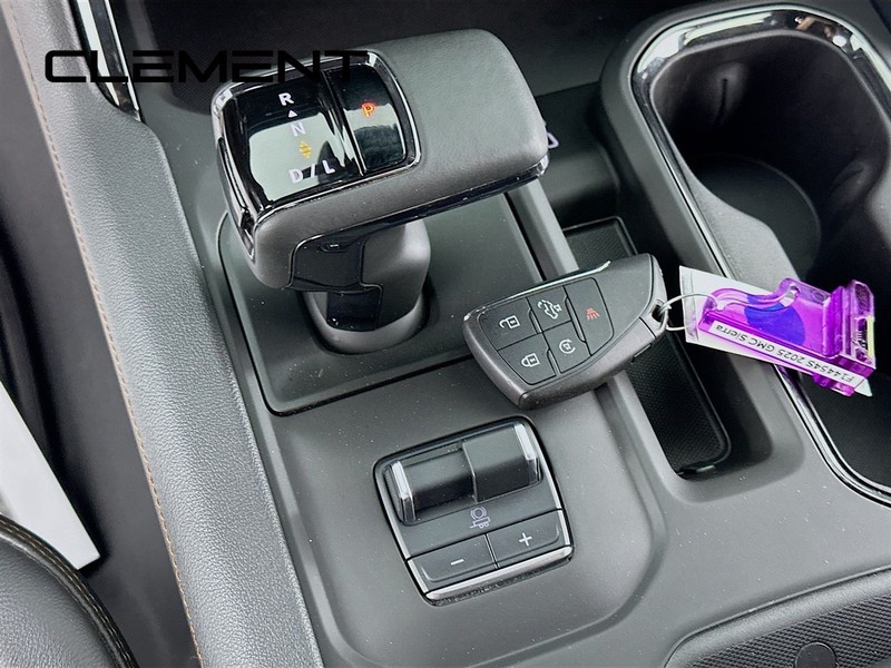 GMC Sierra 1500 Vehicle Image 24