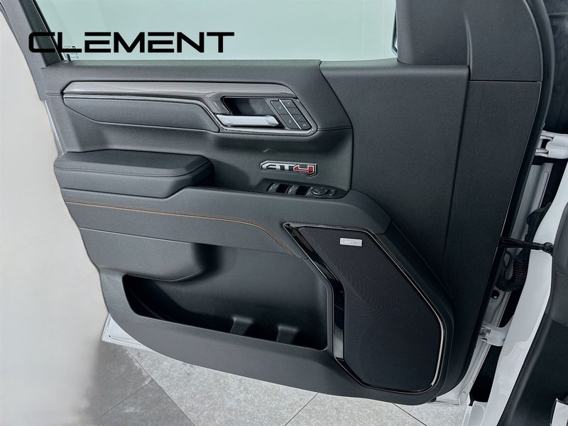 GMC Sierra 1500 Vehicle Image 28