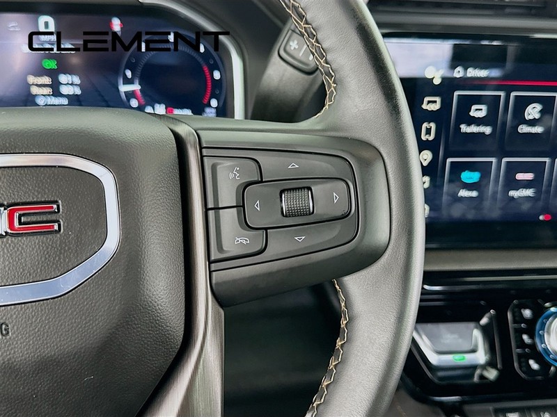 GMC Sierra 2500HD Vehicle Full-screen Gallery Image 17