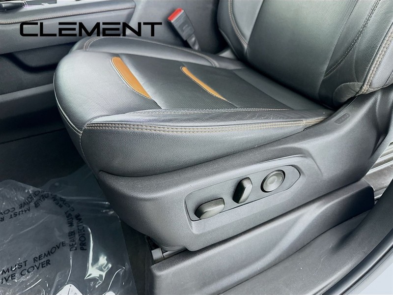 GMC Sierra 2500HD Vehicle Full-screen Gallery Image 29