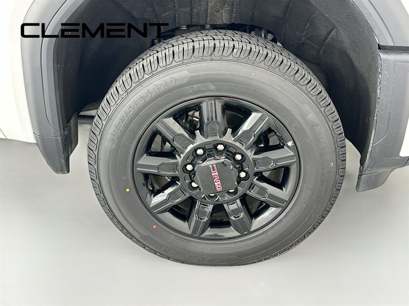 GMC Sierra 2500HD Vehicle Full-screen Gallery Image 37