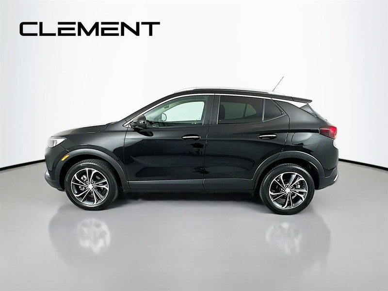 Buick Encore GX Vehicle Full-screen Gallery Image 06