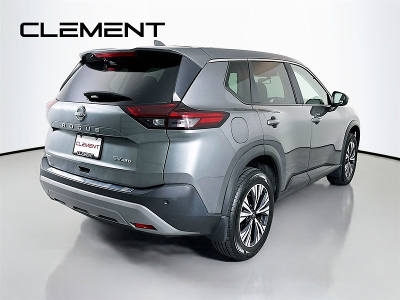 Nissan Rogue Vehicle Image 07