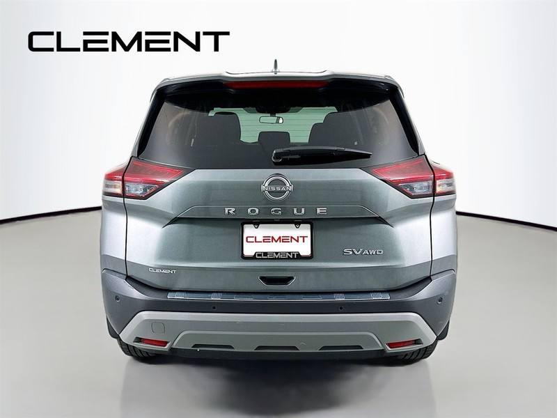 Nissan Rogue Vehicle Image 08
