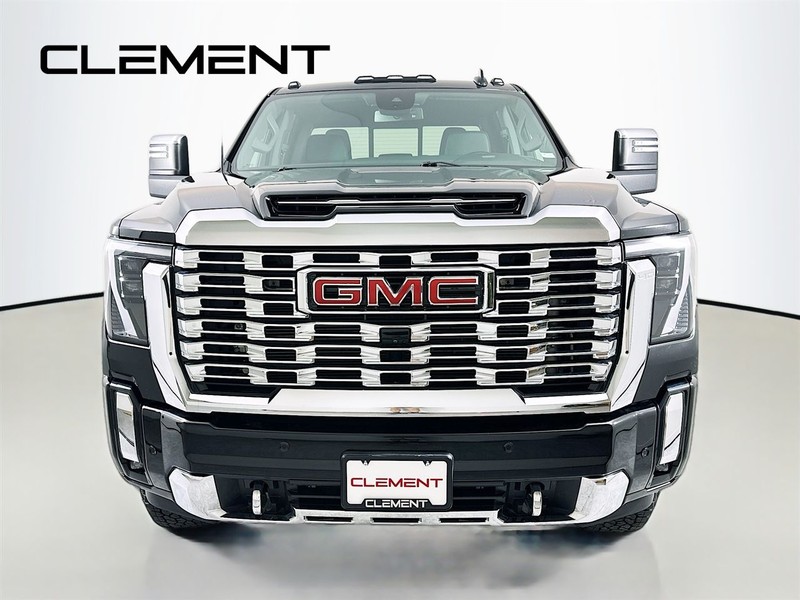 GMC Sierra 2500HD Vehicle Image 03