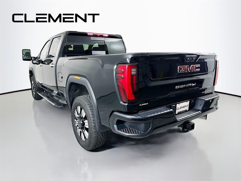 GMC Sierra 2500HD Vehicle Image 10