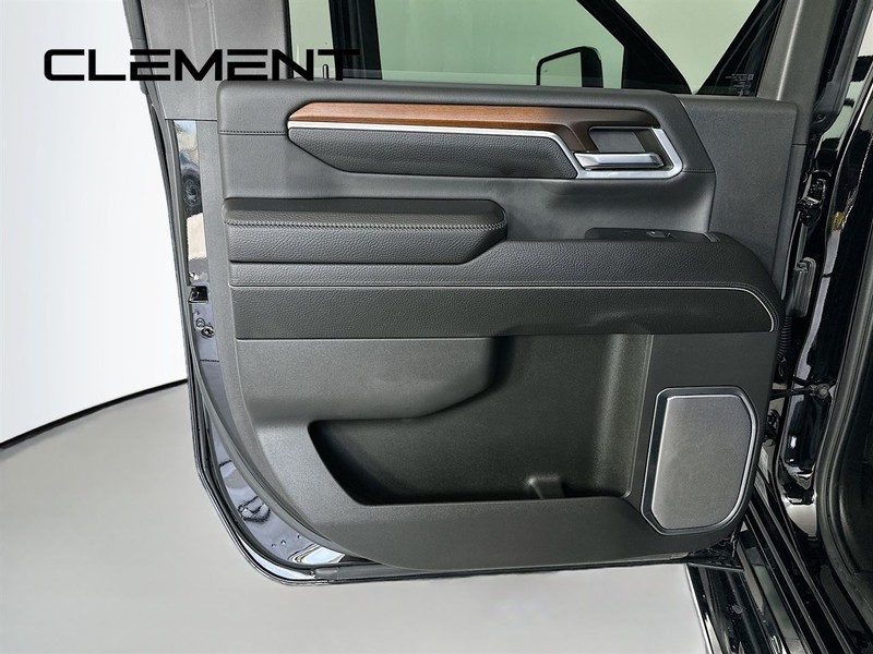 GMC Sierra 2500HD Vehicle Image 31
