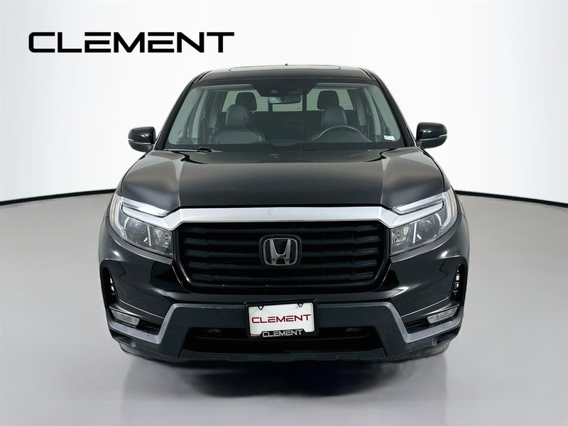 Honda Ridgeline Vehicle Full-screen Gallery Image 3