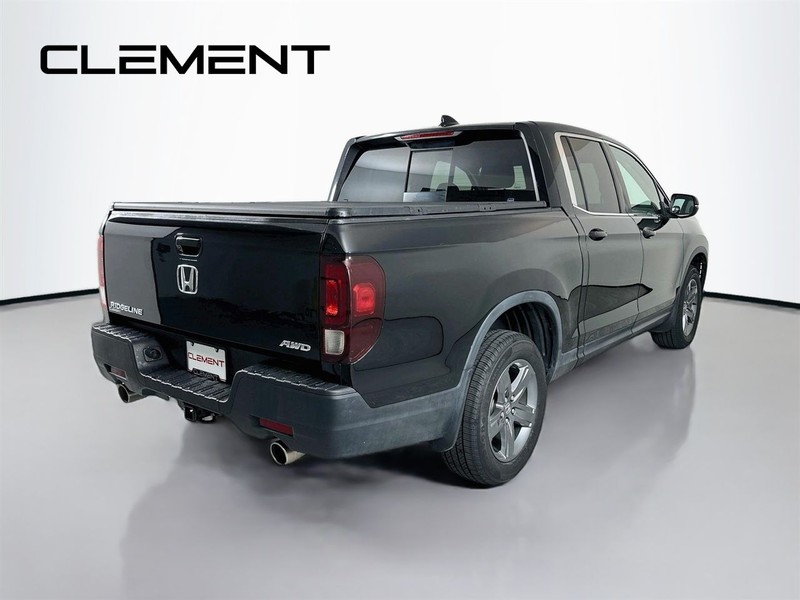 Honda Ridgeline Vehicle Full-screen Gallery Image 7