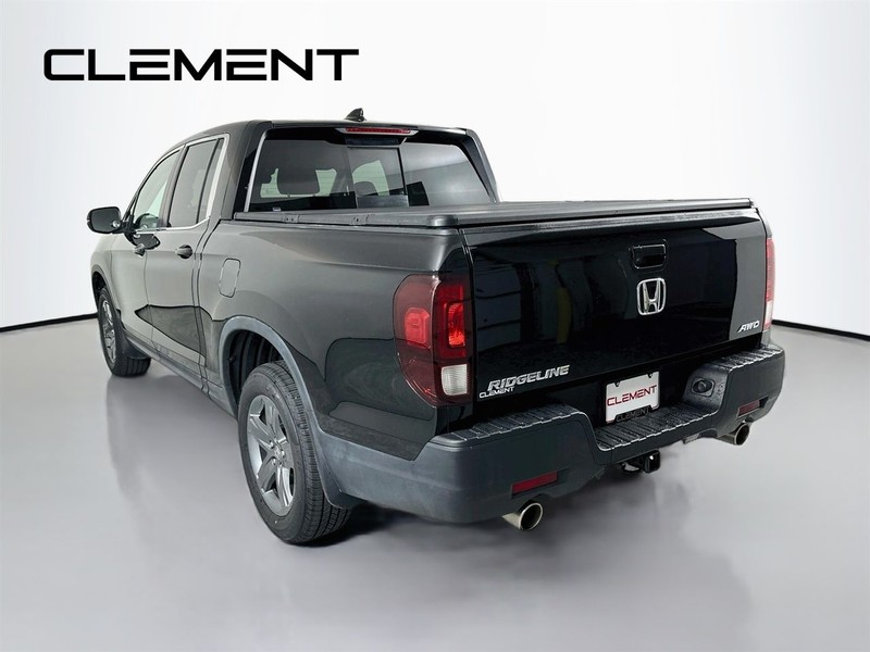 Honda Ridgeline Vehicle Full-screen Gallery Image 10