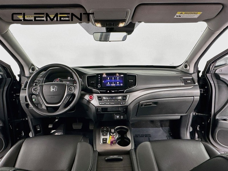 Honda Ridgeline Vehicle Full-screen Gallery Image 12