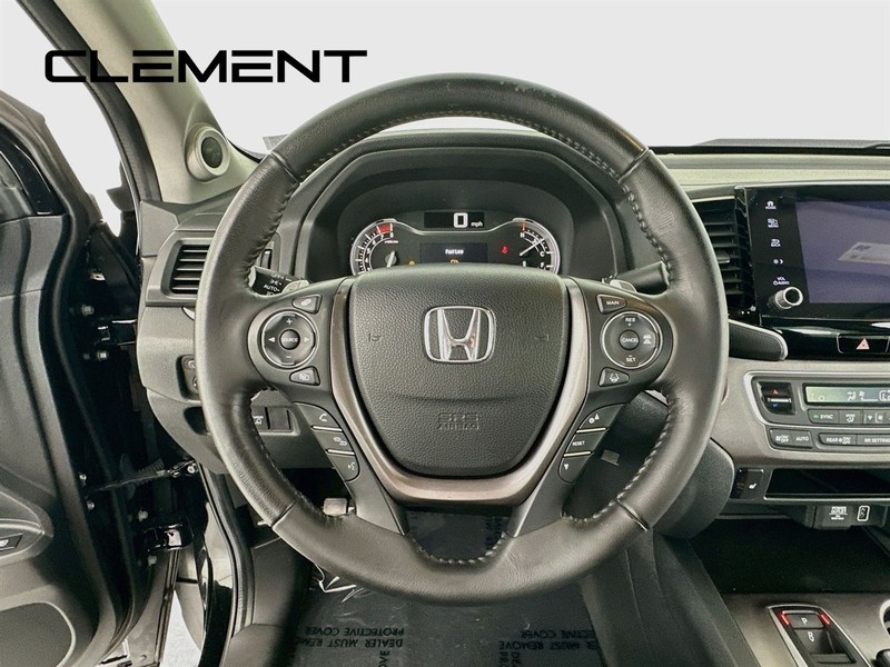 Honda Ridgeline Vehicle Full-screen Gallery Image 15