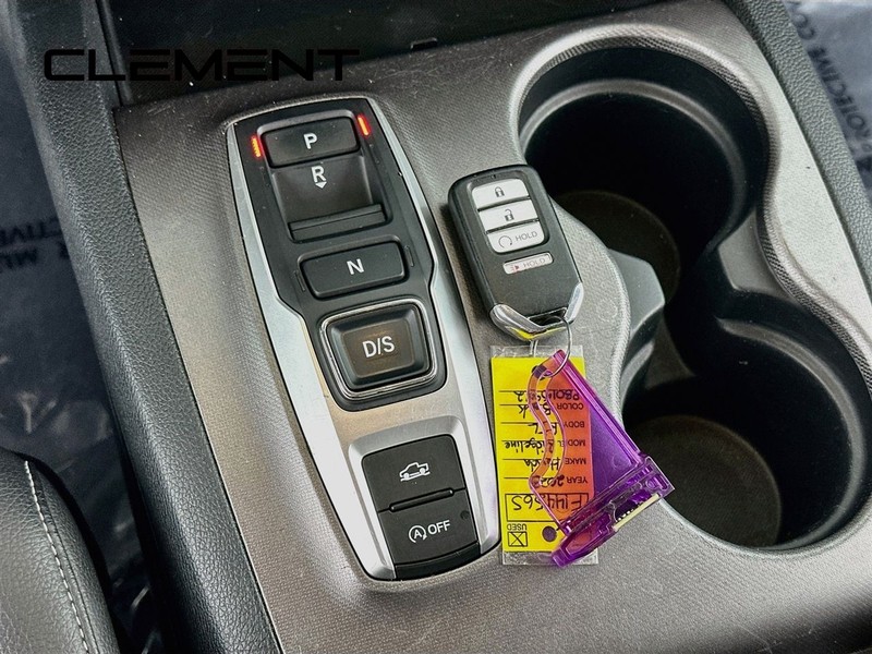 Honda Ridgeline Vehicle Full-screen Gallery Image 24