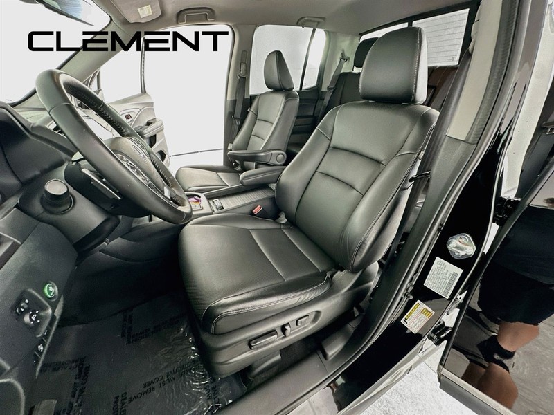 Honda Ridgeline Vehicle Full-screen Gallery Image 30