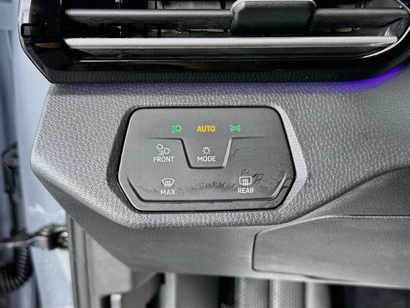 Volkswagen ID.4 Vehicle Full-screen Gallery Image 14