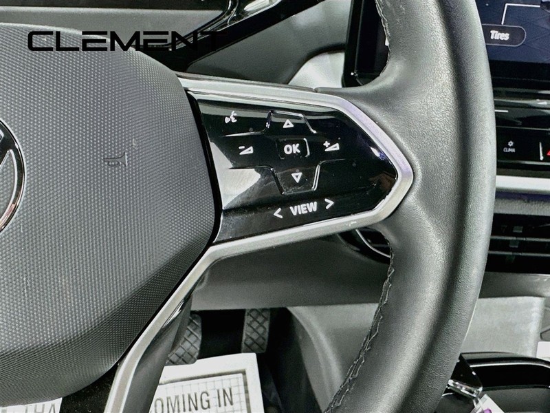 Volkswagen ID.4 Vehicle Full-screen Gallery Image 17