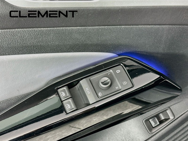 Volkswagen ID.4 Vehicle Full-screen Gallery Image 27