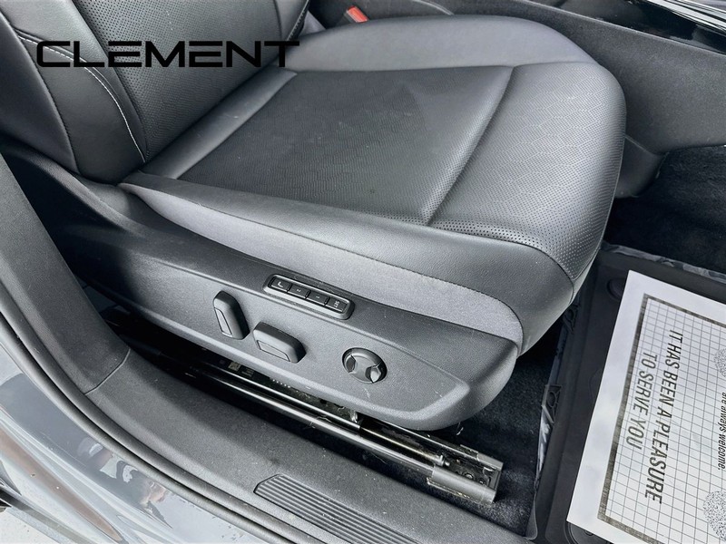 Volkswagen ID.4 Vehicle Full-screen Gallery Image 33