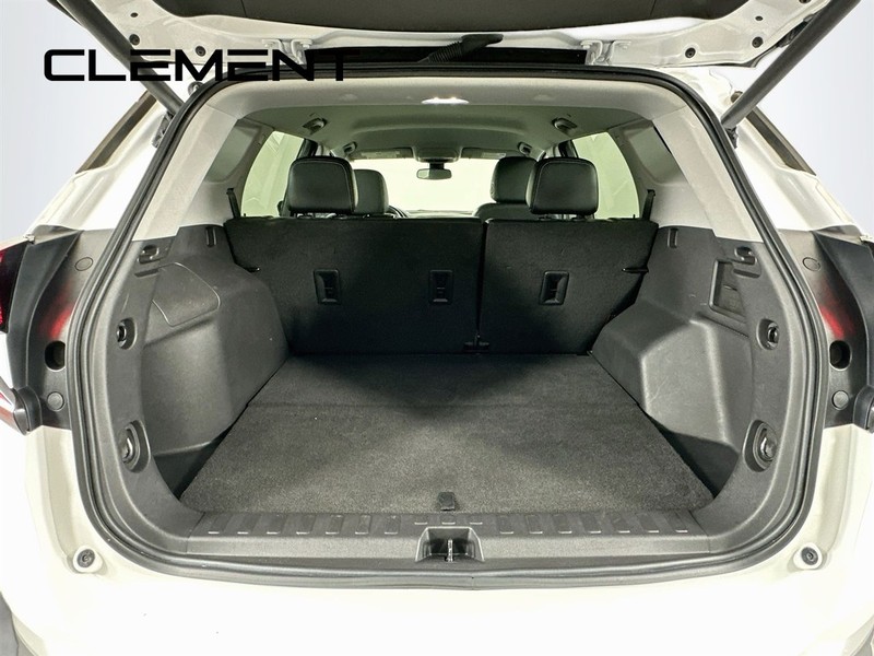 GMC Terrain Vehicle Full-screen Gallery Image 11