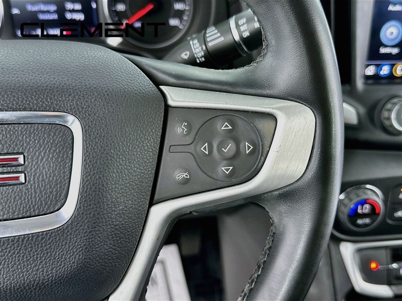 GMC Terrain Vehicle Full-screen Gallery Image 17