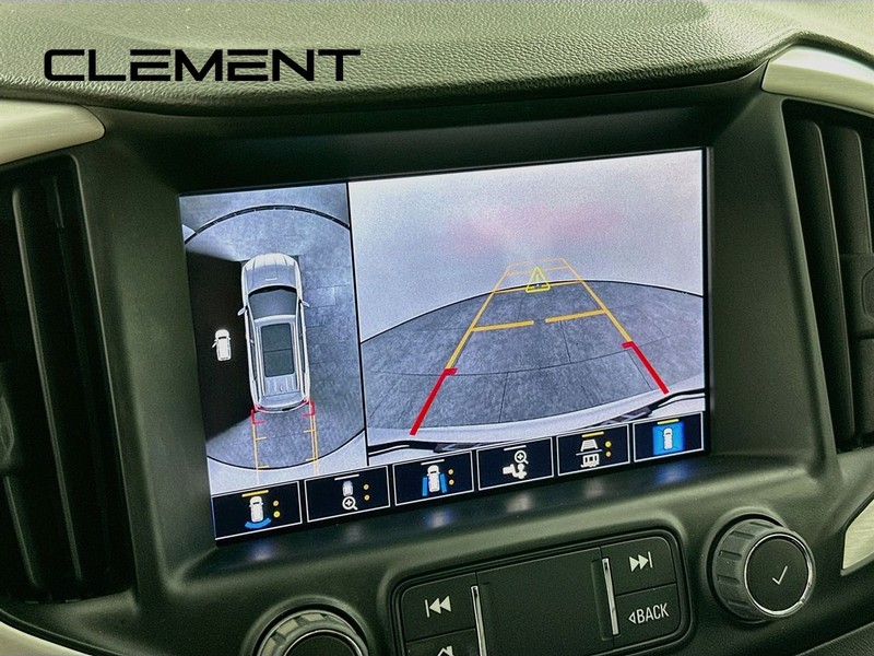 GMC Terrain Vehicle Full-screen Gallery Image 20