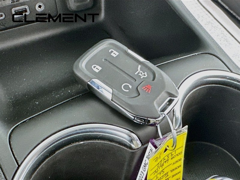 GMC Terrain Vehicle Full-screen Gallery Image 24