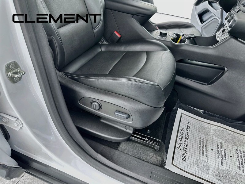 GMC Terrain Vehicle Full-screen Gallery Image 32