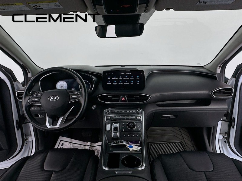 Hyundai Santa Fe Vehicle Full-screen Gallery Image 12