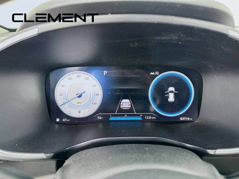 Hyundai Santa Fe Vehicle Full-screen Gallery Image 18