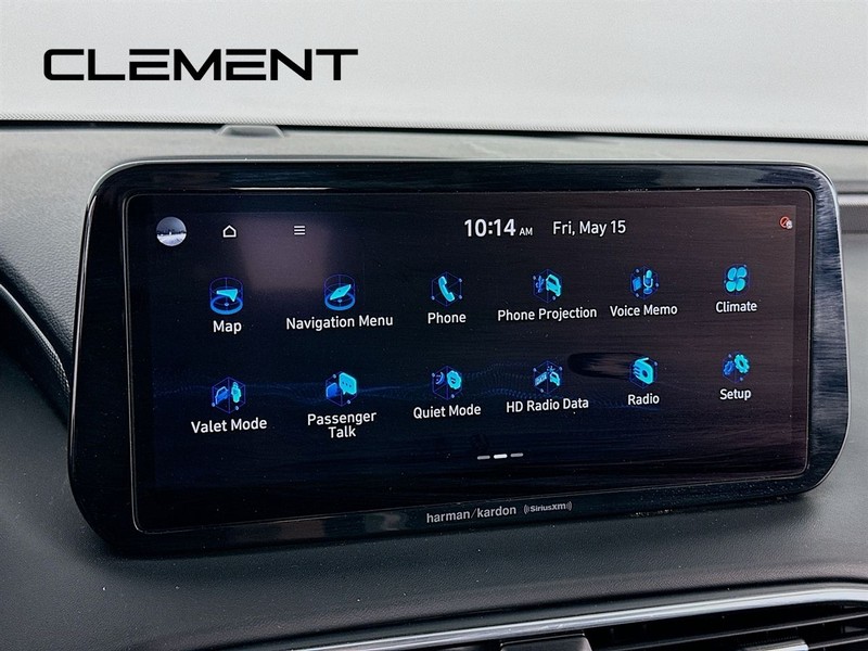 Hyundai Santa Fe Vehicle Full-screen Gallery Image 19