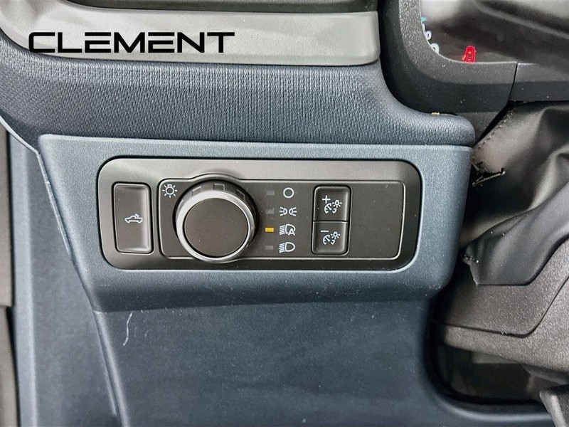 Ford Maverick Vehicle Image 14