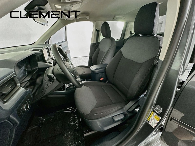 Ford Maverick Vehicle Image 28