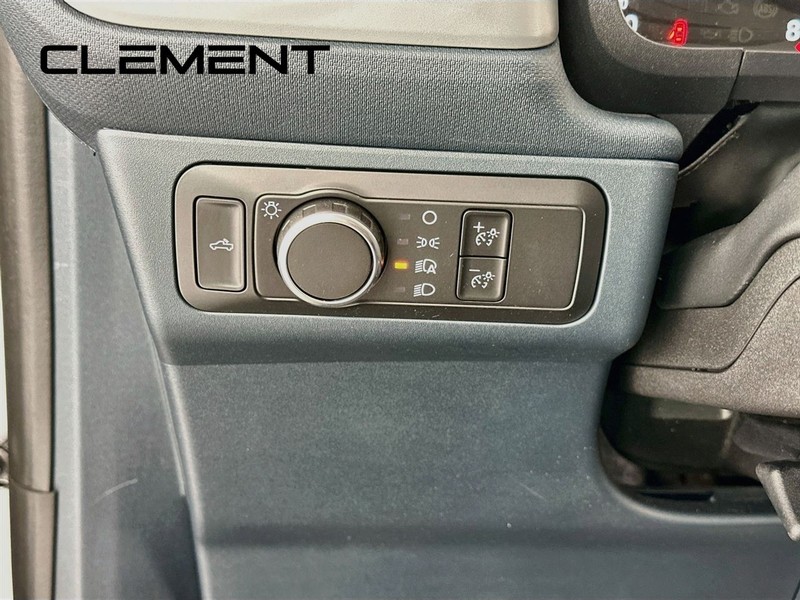 Ford Maverick Vehicle Image 14