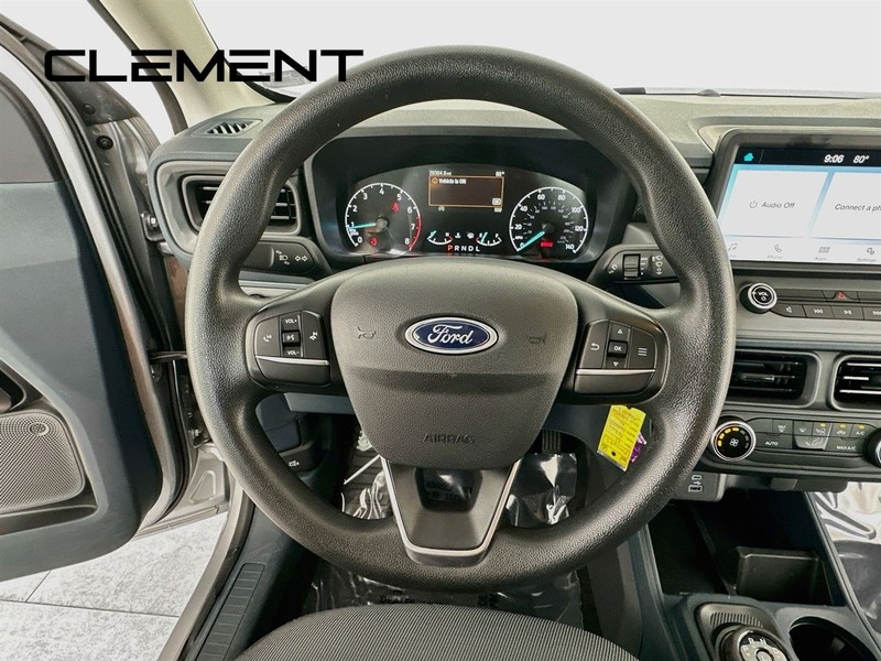 Ford Maverick Vehicle Image 15