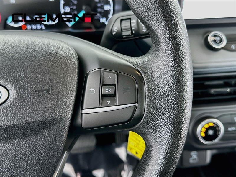 Ford Maverick Vehicle Image 17