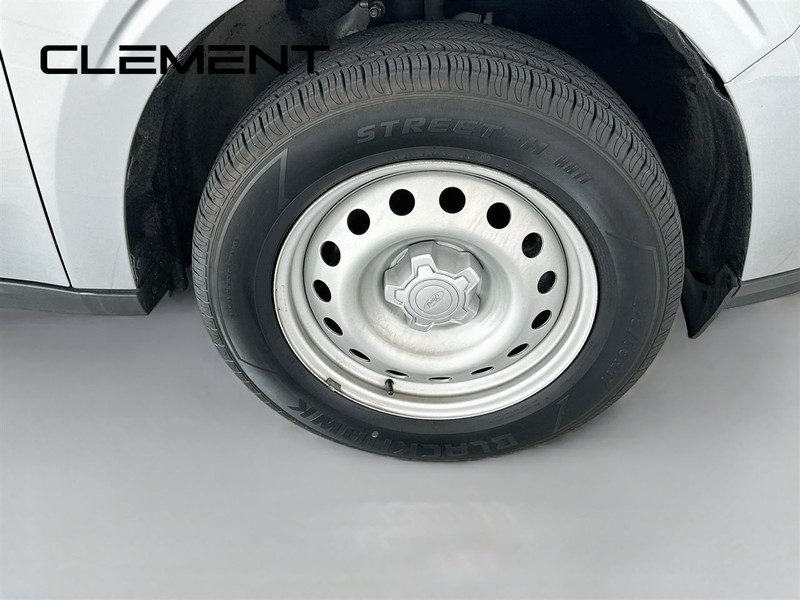 Ford Maverick Vehicle Image 34