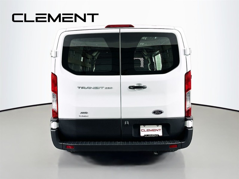 Ford Transit Cargo Van Vehicle Image 08