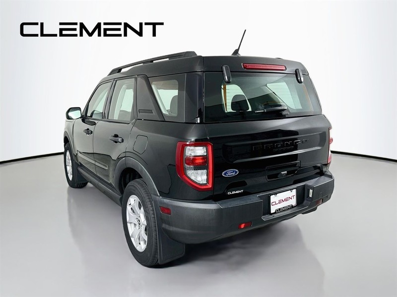 Ford Bronco Sport Vehicle Full-screen Gallery Image 10
