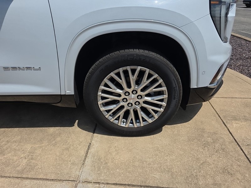 GMC Acadia Vehicle Full-screen Gallery Image 34