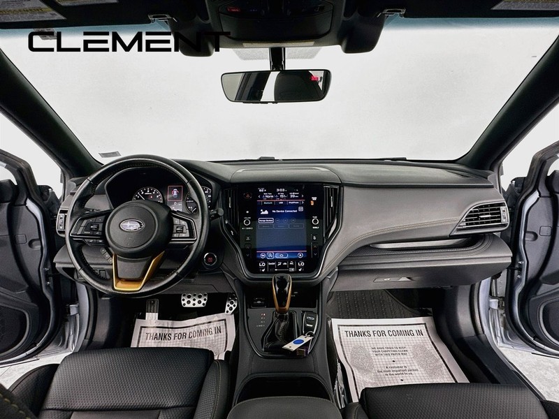 Subaru Outback Vehicle Full-screen Gallery Image 12