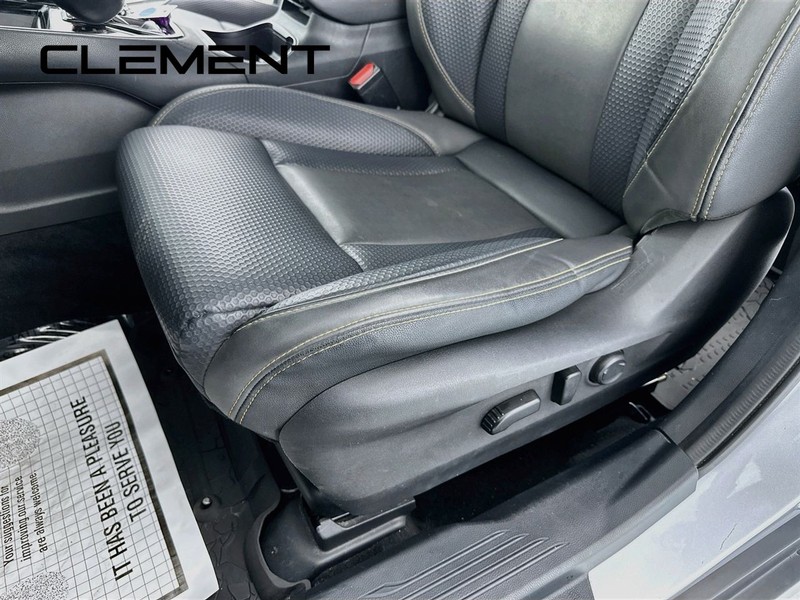 Subaru Outback Vehicle Full-screen Gallery Image 29