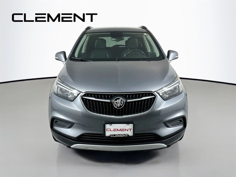 Buick Encore Vehicle Full-screen Gallery Image 3