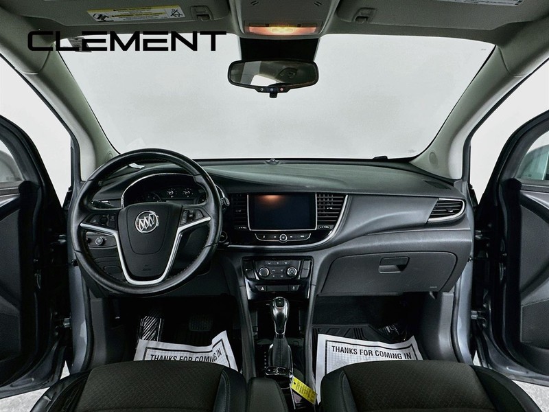 Buick Encore Vehicle Full-screen Gallery Image 12