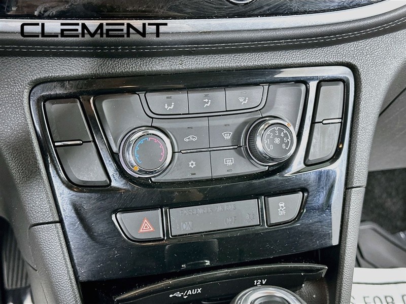 Buick Encore Vehicle Full-screen Gallery Image 22