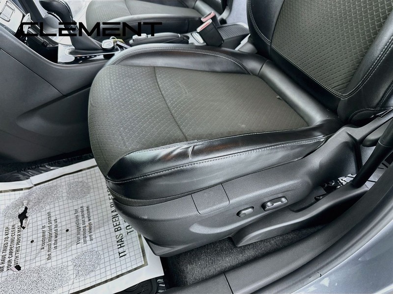 Buick Encore Vehicle Full-screen Gallery Image 27