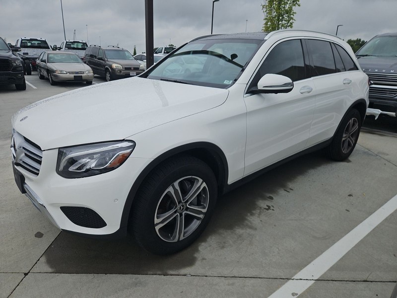 Mercedes-Benz GLC Vehicle Image 02