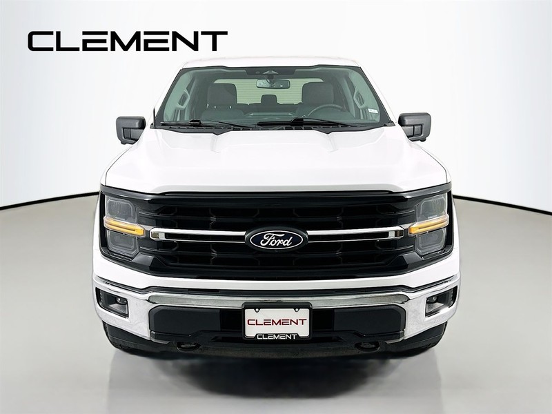 Ford F-150 Vehicle Full-screen Gallery Image 3