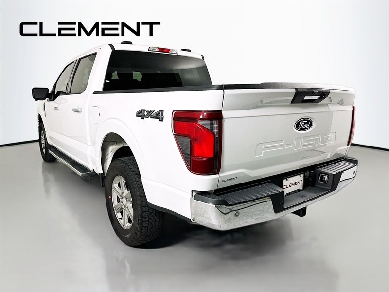 Ford F-150 Vehicle Full-screen Gallery Image 10
